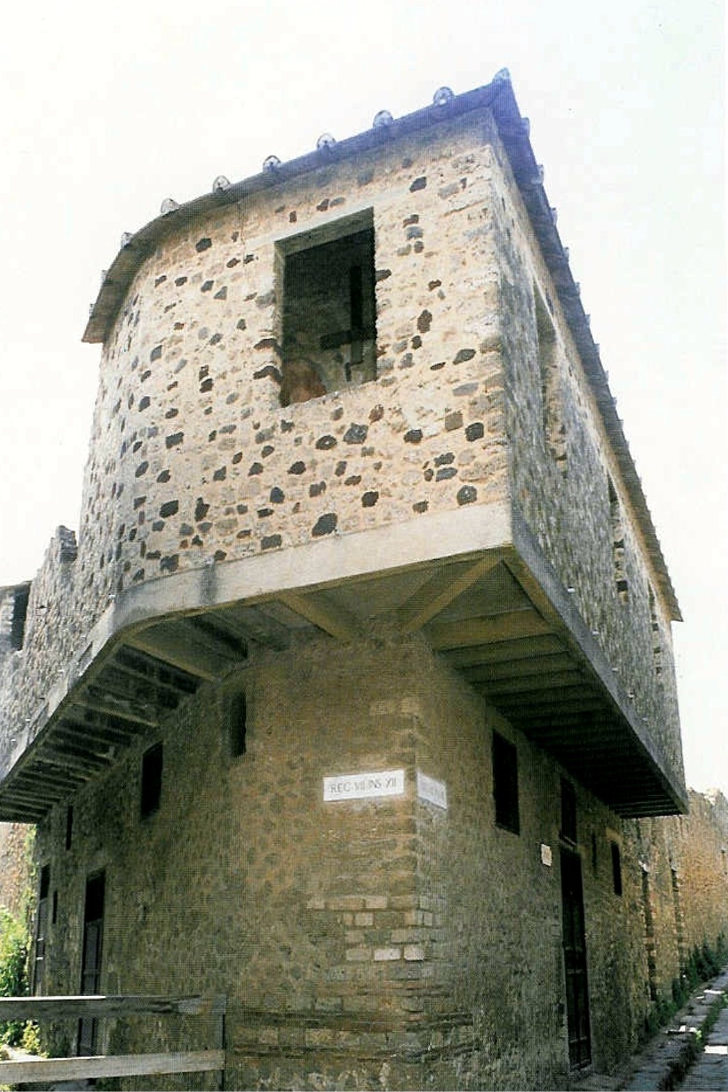 The famous brothel of Pompeii: All information for visitors